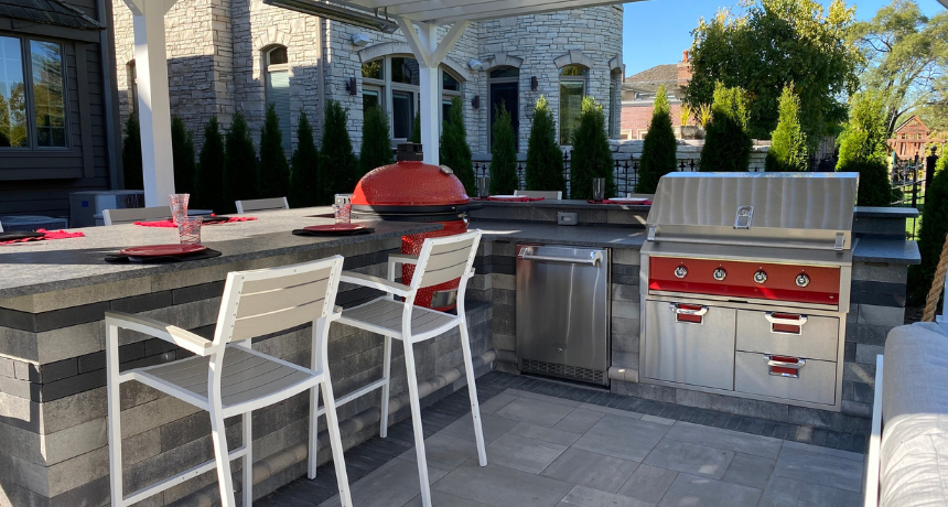 Poolside pergola kitchen